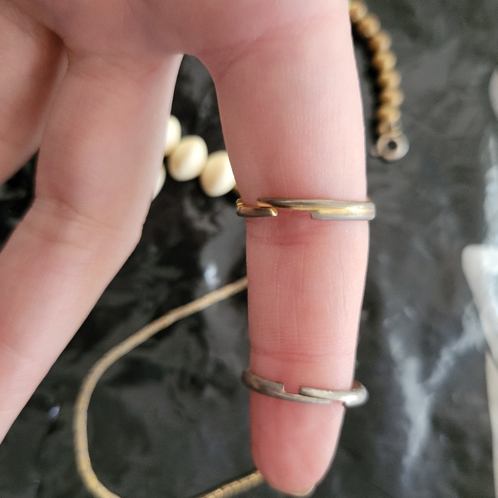 1 ring - Picture 3 of 4